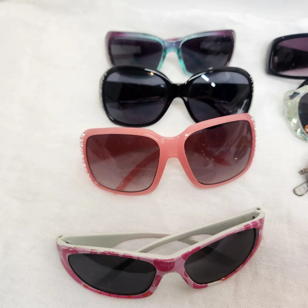 8 Pairs of Youth Girls Sunglasses